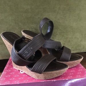 Brown wedges